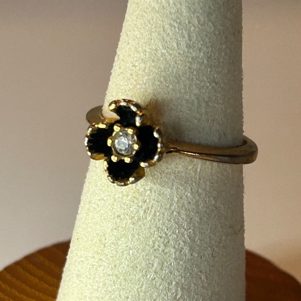 18K HGE Gold Electroplate Black Enamel Flower Ring Size 3.75 Clear Stone Vintage